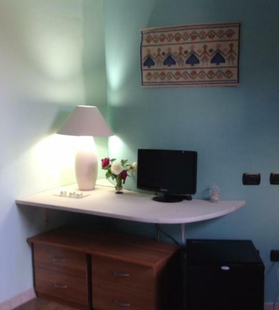 Le Quattro Mura Bed & Breakfast พูลา ภายนอก รูปภาพ